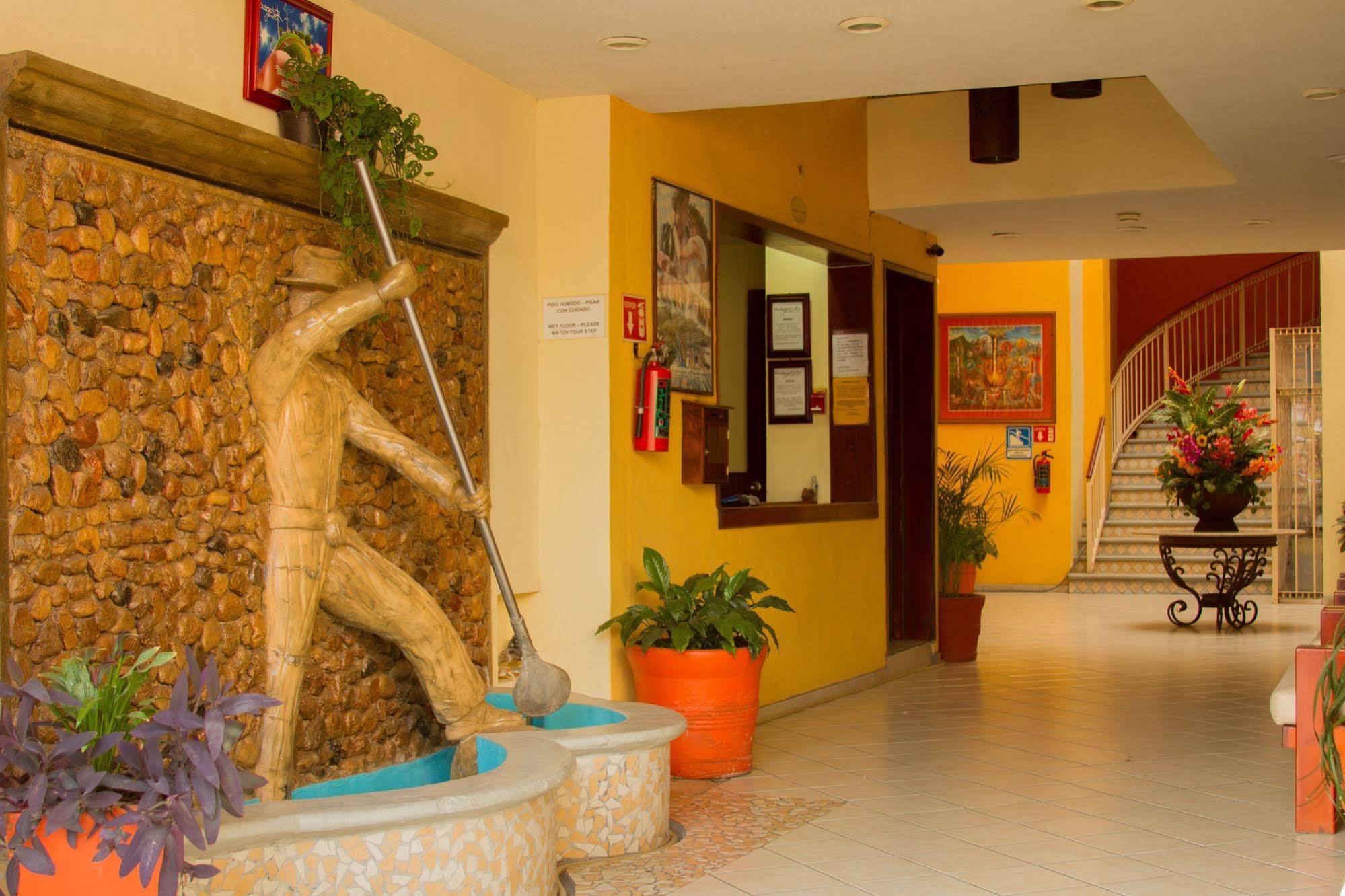 Plaza Jardin Hotel Tequila Buitenkant foto